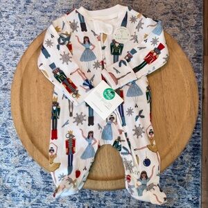 🆕 NWT - Carter’s - Little Planet - Nutcracker Print One-Piece Footed Pajamas